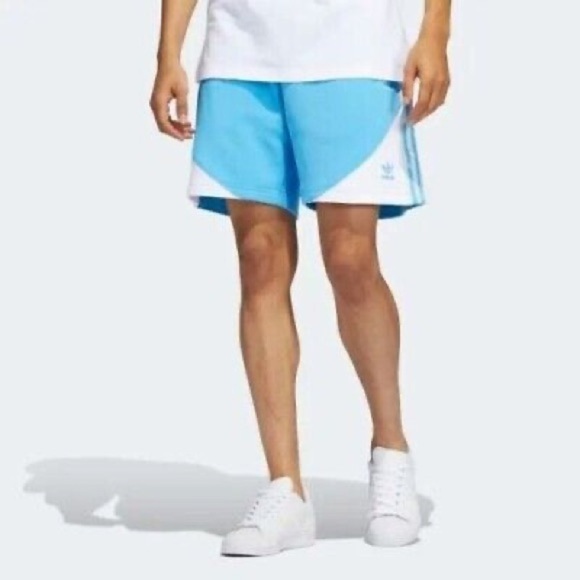NWT! Adidas SST Fleece Shorts - Size Large - Picture 1 of 7